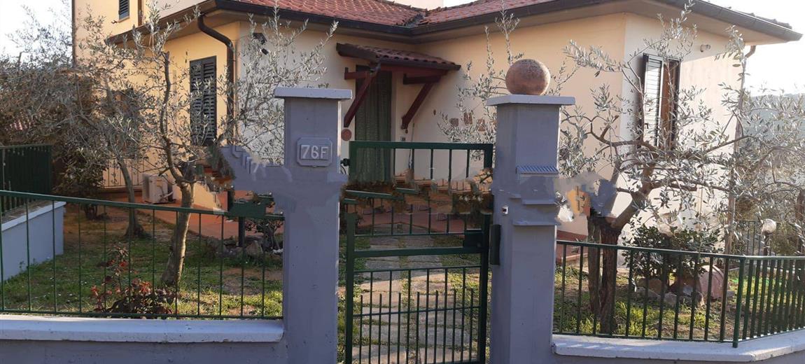 Villa a schiera via Montarfoni, Laterina Pergine Valdarno € 210.000