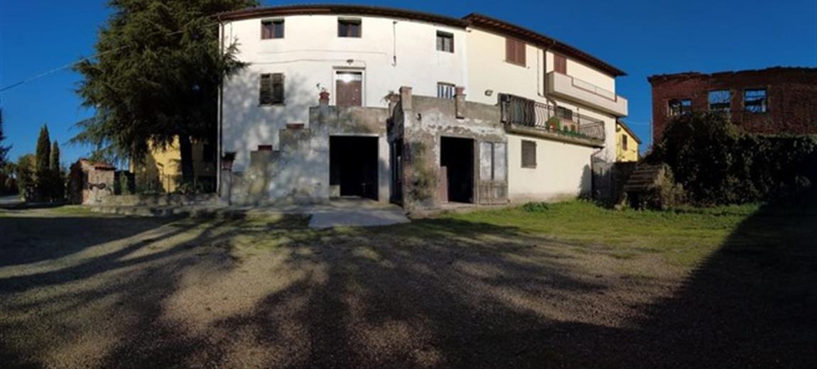 Rustico, Casale in Vendita in zona Laterina a Laterina Pergine Valdarno € 68.000