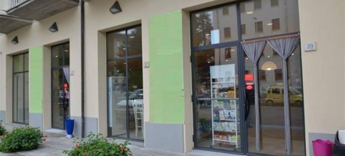 Locale Commerciale in vendita a Arezzo 