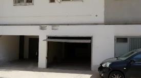 Garage in condominio ristrutturato