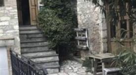 Casa di paese in vendita in strada di Poggio Lavarino, 90.000 €