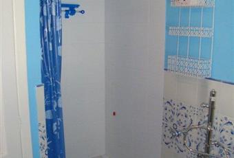 Bagno con doccia e lavatrice Umbria PG Marsciano