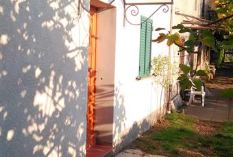 Villetta indipendente su tre lati, soleggiata e immersa nella natura Toscana AR Subbiano