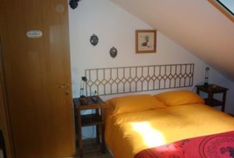 Stile montano caldo in tutte le 6 camere da letto con pareti rivestite in legno douglas Abruzzo AQ Alfedena