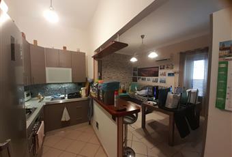 Salotto e soggiorno con cucina a vista Sicilia PA Monreale