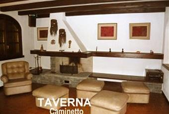 Taverna di 70 mq. con tavolo da 18 posti,  sauna per 4 persone Lombardia LC Cassago Brianza