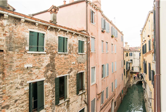 Vista canale da camera e cucina Veneto VE Venezia