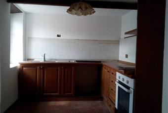 Il pavimento è piastrellato, la cucina è con travi a vista Emilia-Romagna PC Pianello Val Tidone