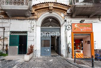 Appartamento arioso e luminoso nel centro storico di Napoli 