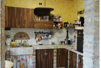 La cucina è luminosa, il pavimento è piastrellato Emilia-Romagna FE Lagosanto