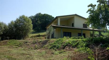 Villa in vendita  a  Collevecchio