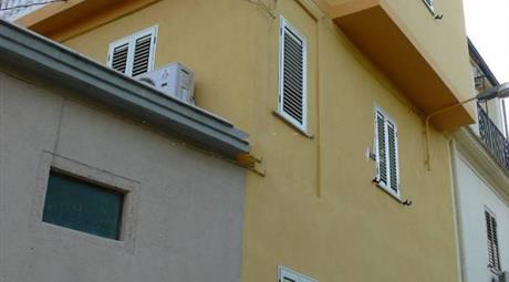 Appartamento via Scesa Croci, Isca sullo Ionio € 90.000