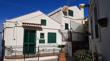 Casa Indipendente in Vendita in Via Osannale 38 a Pisticci € 99.000
