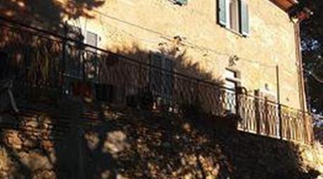 Casale in zona usigliano lari a  Casciana Terme Lari (PI)