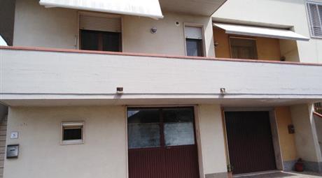Appartamento indipendente in vendita a Laterina 160.000 €