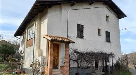Vendesi casa colonica a Campetto frazione di Priero