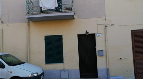 Appartamento su due piani in vendita in via Giuseppe Garibaldi, 15